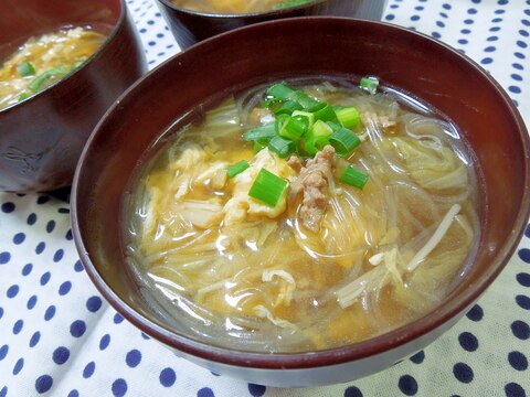 生姜でポカポカ！豚ひき肉の春雨玉子スープ